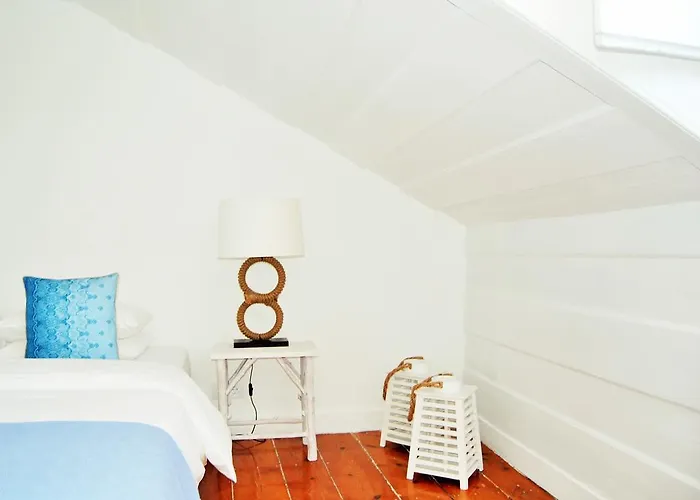 Feeling Chiado 15 4* Lisbona