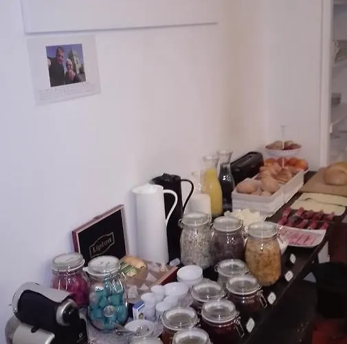 Affittacamere Feeling Chiado 15 Lisbona