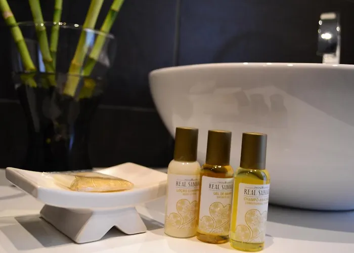 Feeling Chiado 15 Affittacamere Lisbona