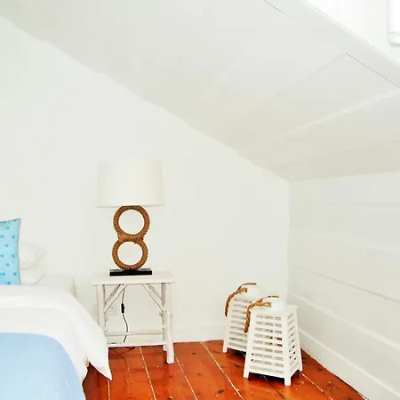 Feeling Chiado 15 4* Лиссабон