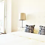 Feeling Chiado 15 Affittacamere 4*